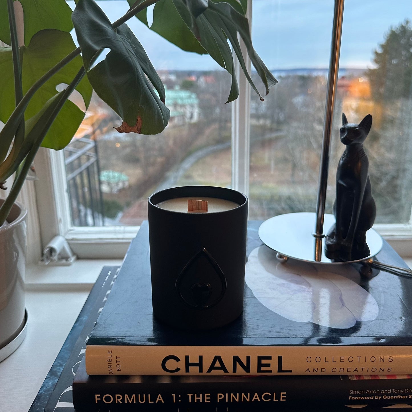 INDULGING Eternal Elegance Candle 60h